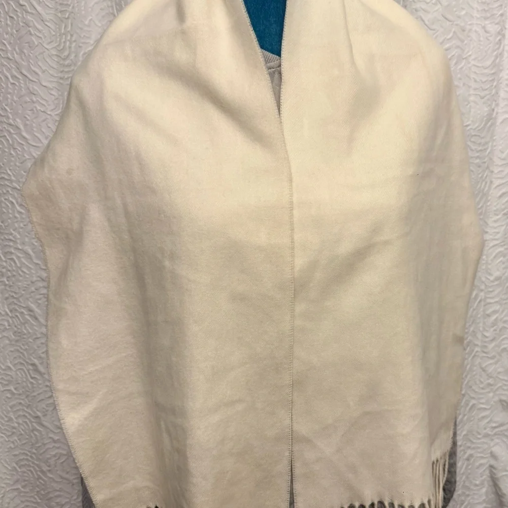 Cashmink by V. Fraas Women's Scarf Off White Warm Soft Shawl 11